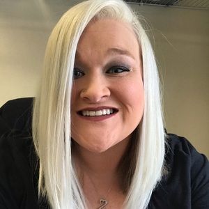 Meet your Posher, Hali